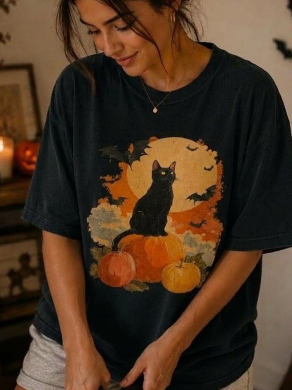 Black Cat Pumpkin Vintage Halloween Tee